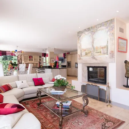 Luxueuse Florentina - 550m2, 6 Chambres, Piscine - Villa Grimaud